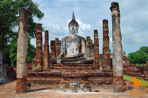 O Levante dos Monjes da Floresta contra o Reino de Sukhothai: Uma Insurreição Religiosa e Política no Século IV d.C.